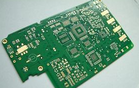 PCB板自動(dòng)貼背膠機(jī)的價(jià)格差異